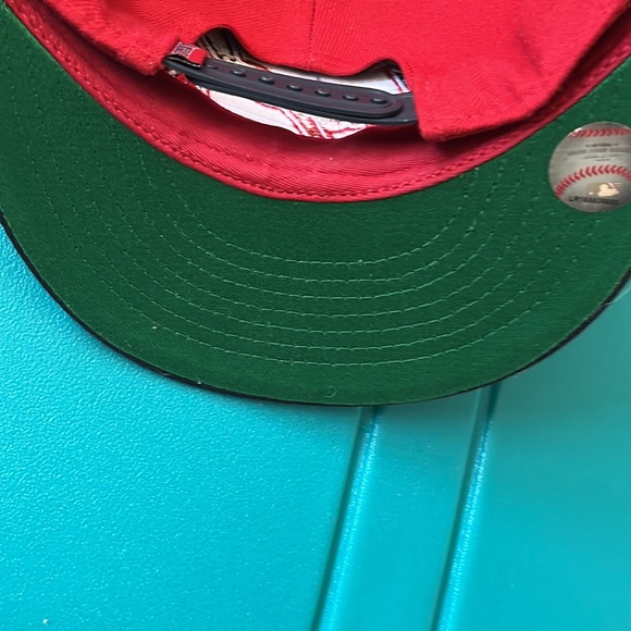 Angels hat - Picture 4 of 4